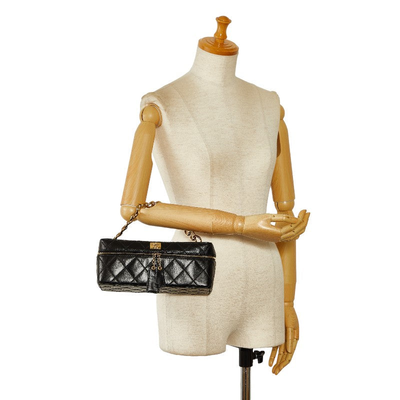 Chanel Quilted Leather Chain Vanity Bag Leather Vanity Bag in Good condition