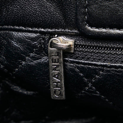 Chanel Reissue Quilted Caviar Chain Tote Bag Leather Tote Bag in Good condition