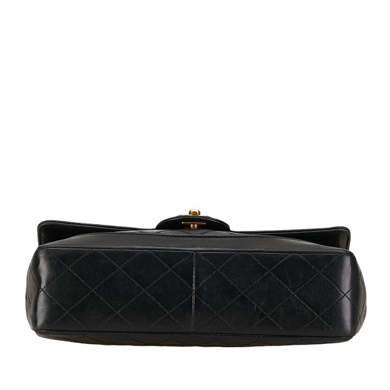 Chanel CC Timeless Flap Bag  Leather Shoulder Bag in Good condition