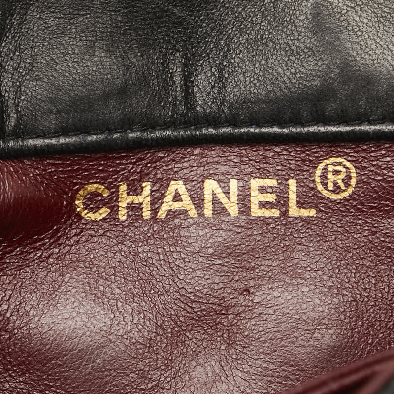 Chanel CC Timeless Flap Bag  Leather Shoulder Bag in Good condition