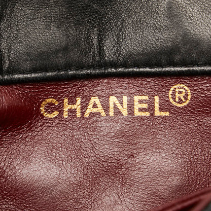 Chanel CC Timeless Flap Bag  Leather Shoulder Bag in Good condition