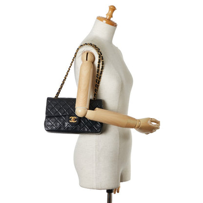 Chanel Small Classic Double Flap Bag Leather Shoulder Bag in Good condition