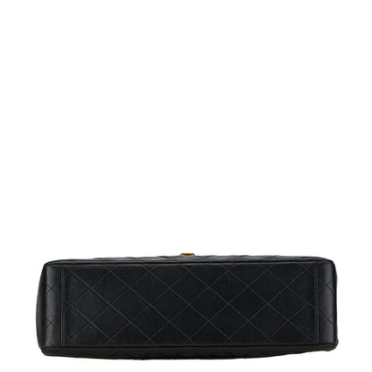 Chanel Maxi Classic Single Flap Bag Leather Shoulder Bag in Good condition