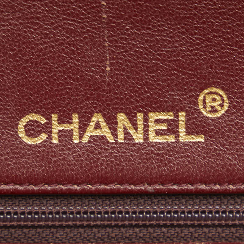 Chanel Medium Classic Double Flap Bag Leather Shoulder Bag in Good condition