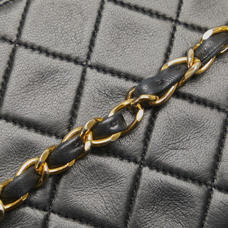 Chanel Medium Classic Double Flap Bag Leather Shoulder Bag in Good condition