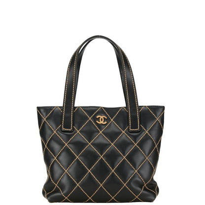 Chanel Wild Stitch Leather Handbag Leather Handbag in Good condition