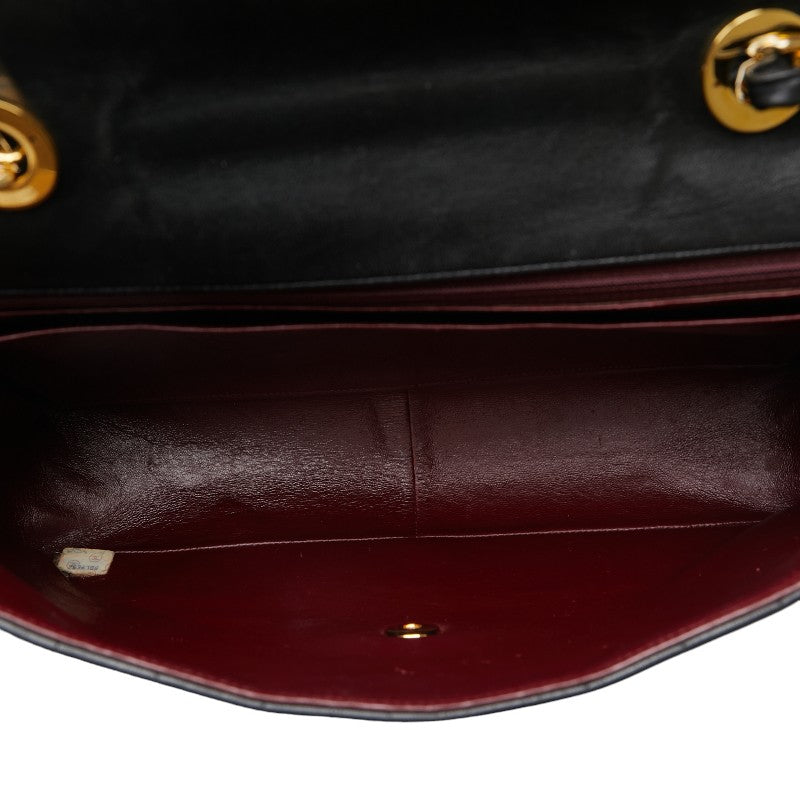 Chanel CC Vertical Quilt Leather Flap Bag Leather Shoulder Bag in Good condition