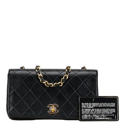 Chanel CC Quilted Leather Full Flap Bag Leather Shoulder Bag in Good condition