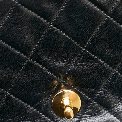 Chanel CC Quilted Leather Full Flap Bag Leather Shoulder Bag in Good condition