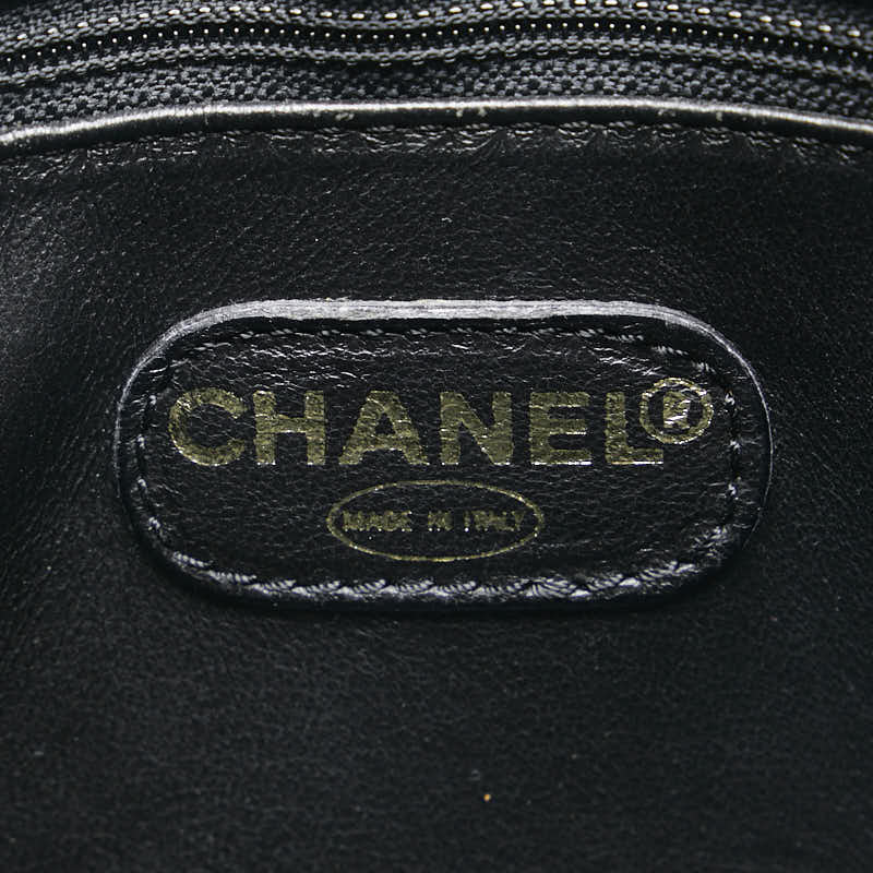 Chanel Logo Tote Bag Leather Tote Bag 559259 in Good condition