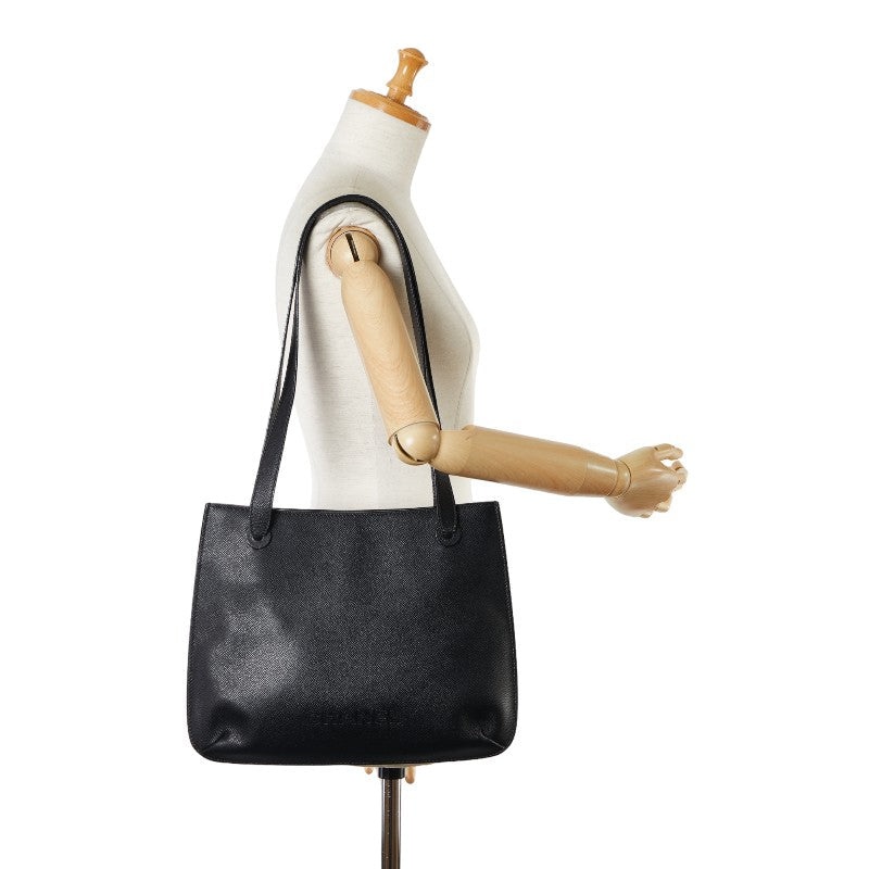 Chanel Logo Tote Bag Leather Tote Bag 559259 in Good condition