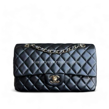 Classic Flap Medium Single Flap Quilted Lambskin Black Golden Hardware Series 19