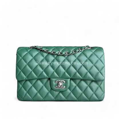 Medium Classic Flap 25CM Quilted Lambskin Dark Green Silver Hardware Series 28