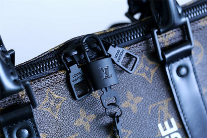 Franco Shops - Louis Vuittons  - 9481