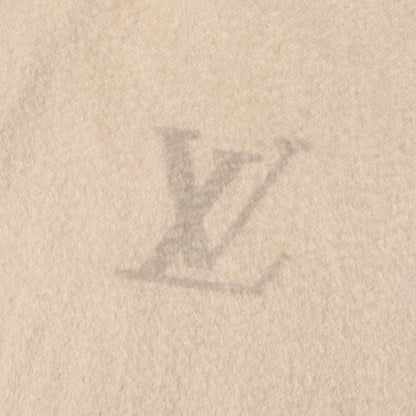 LOUIS VUITTON Scarves