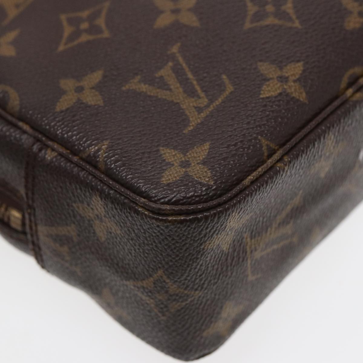 LOUIS VUITTON Trousse de Toilette Clutch Bag