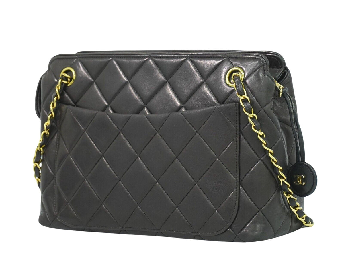 Chanel Shopping