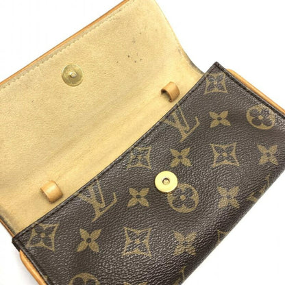LOUIS VUITTON Florentine Clutch Bag