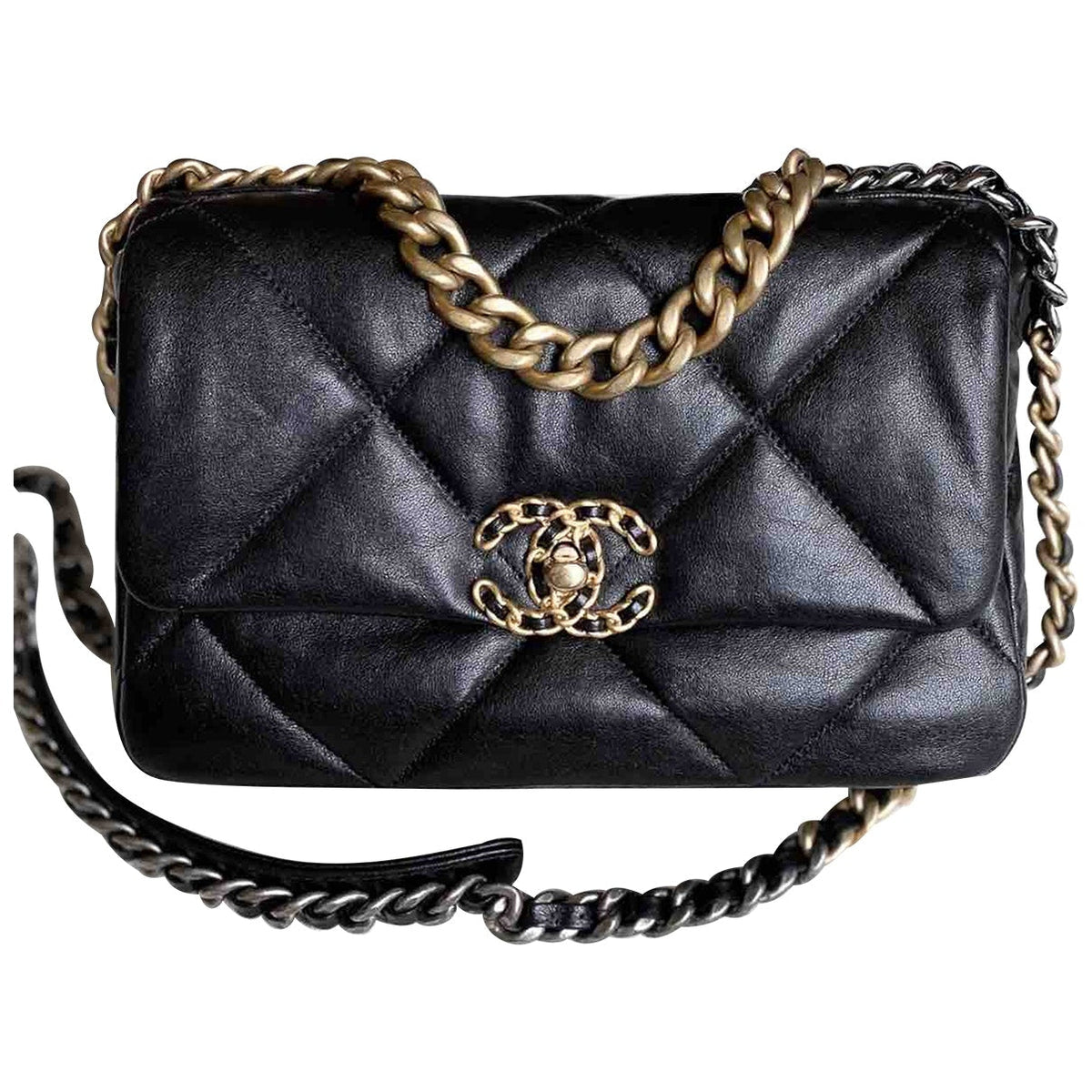 Chanel chanel 19 black leather handbag