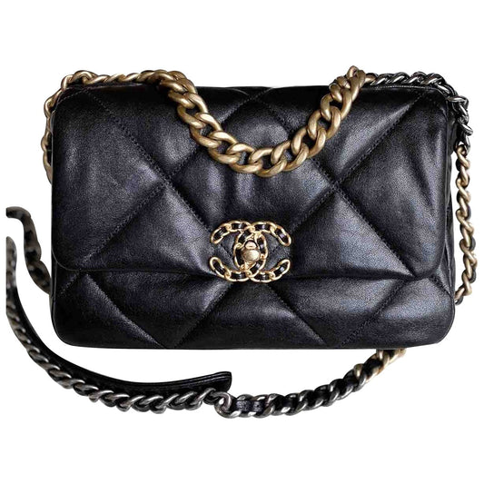Chanel chanel 19 black leather handbag
