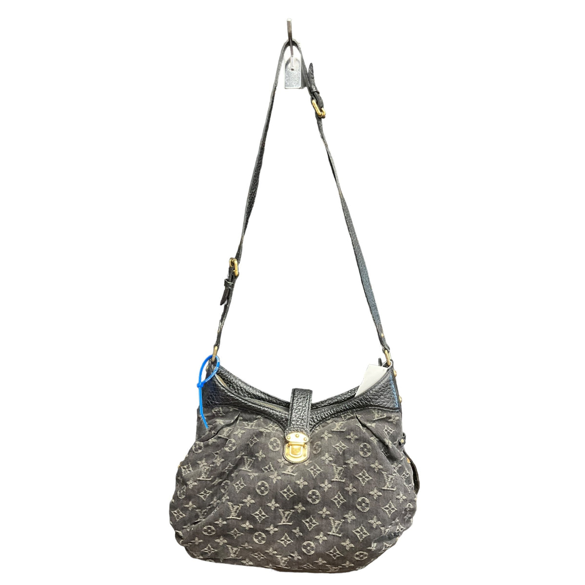 HandBag Luxury Designer By Louis Vuitton  Size: Large
