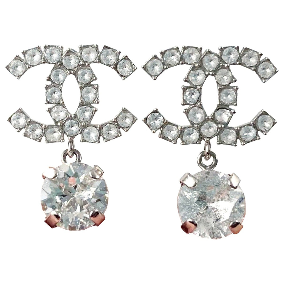 Chanel cc silver metal earrings