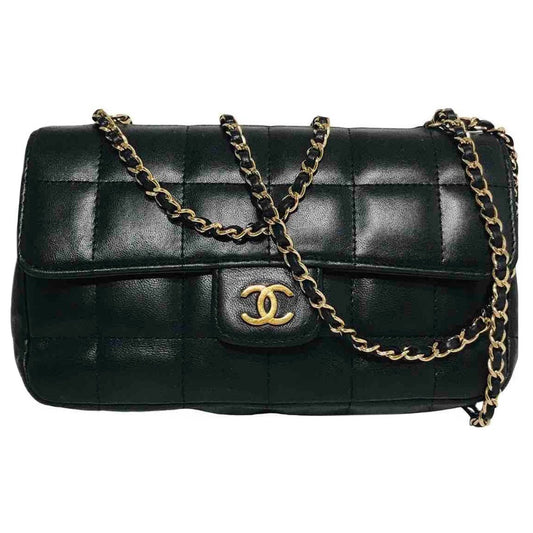 Chanel timeless/classique black leather handbag