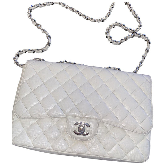 Chanel timeless/classique white leather handbag
