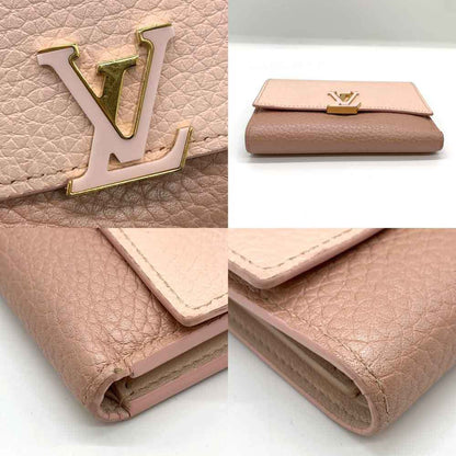 LOUIS VUITTON Capucines Wallet
