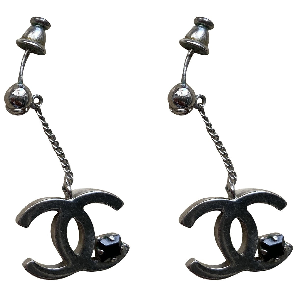 Chanel cc silver metal earrings