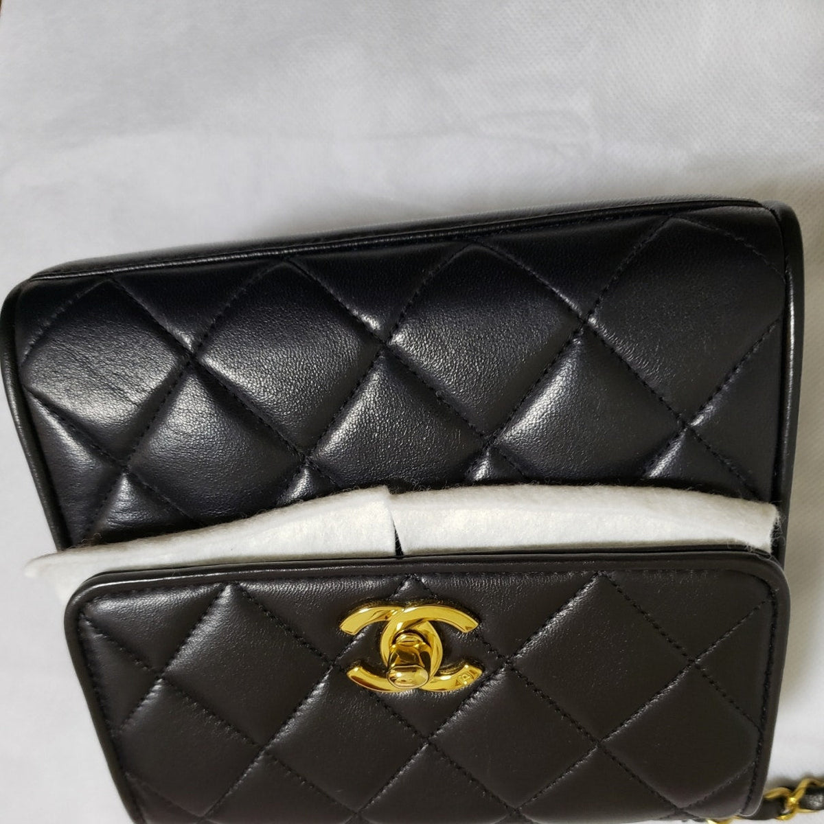 Chanel timeless/classique black leather handbag