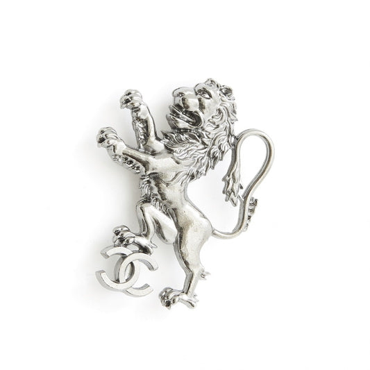Chanel silver metal pins & brooches