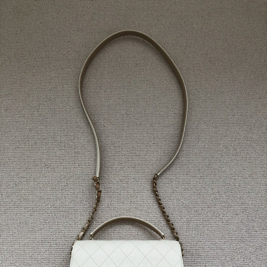 Chanel ecru leather handbag