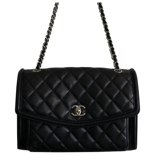 Chanel timeless/classique black leather handbag