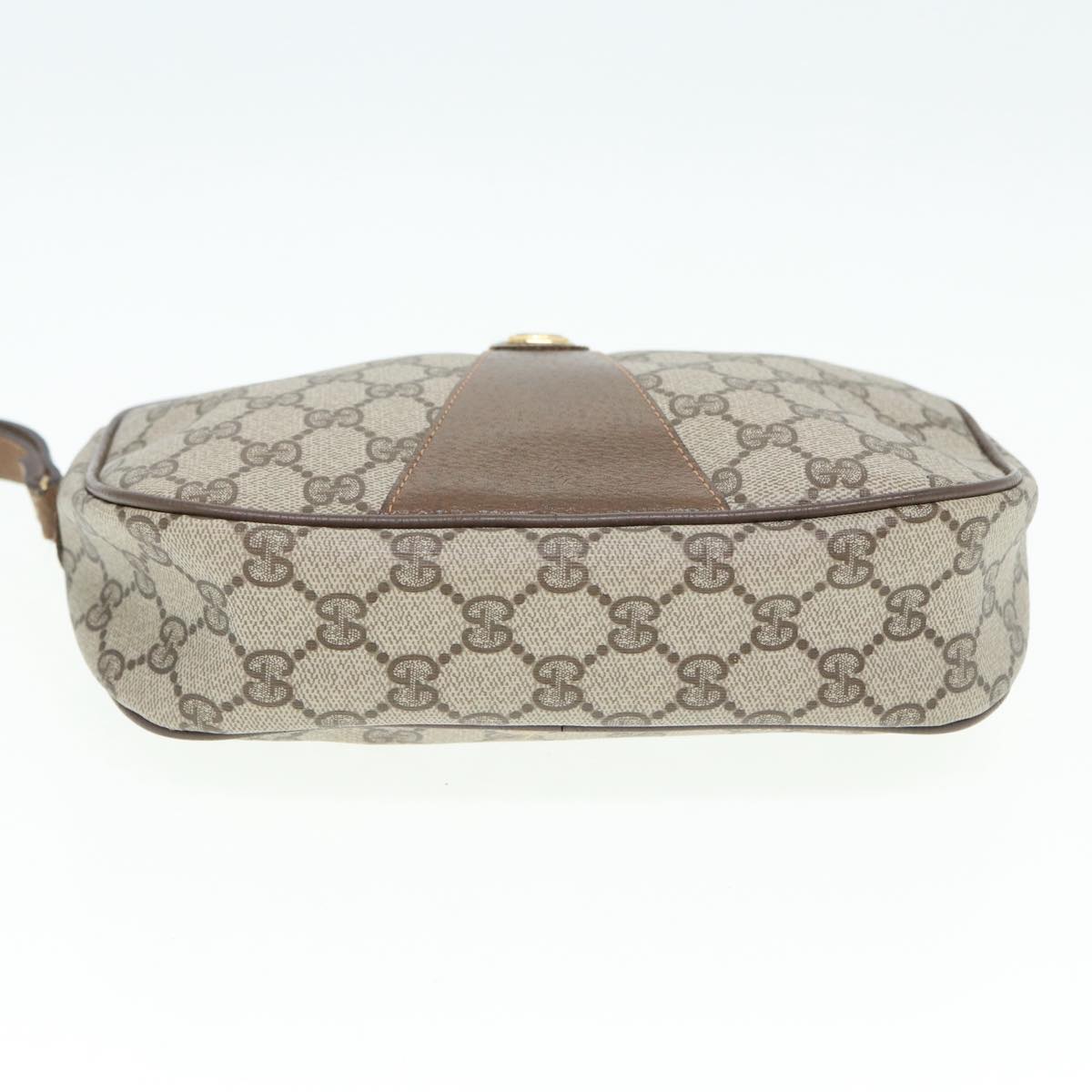 GUCCI GG Supreme Clutch Bag