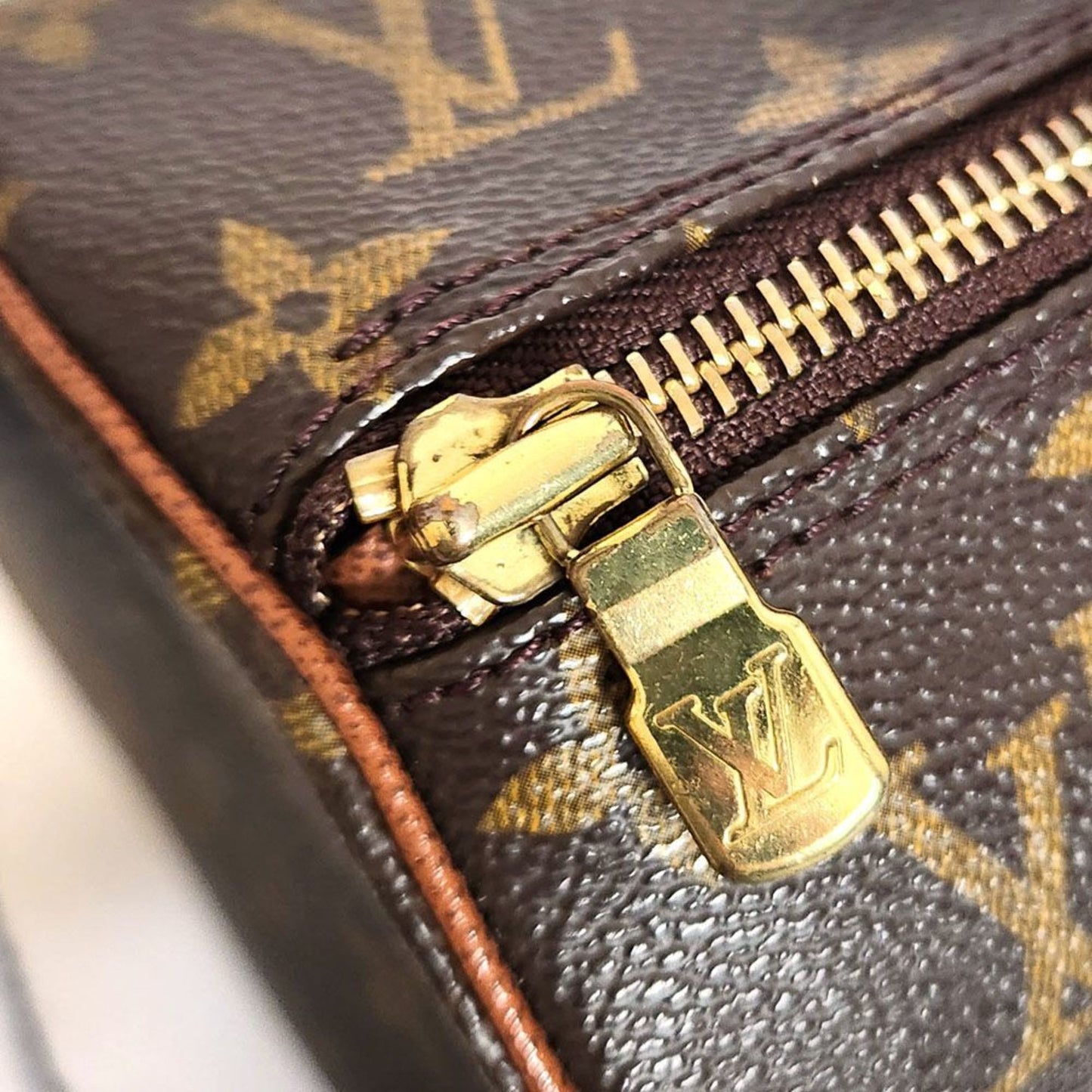 LOUIS VUITTON Papillon 30 Handbag