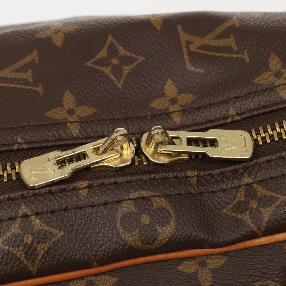 LOUIS VUITTON Sirius Travel