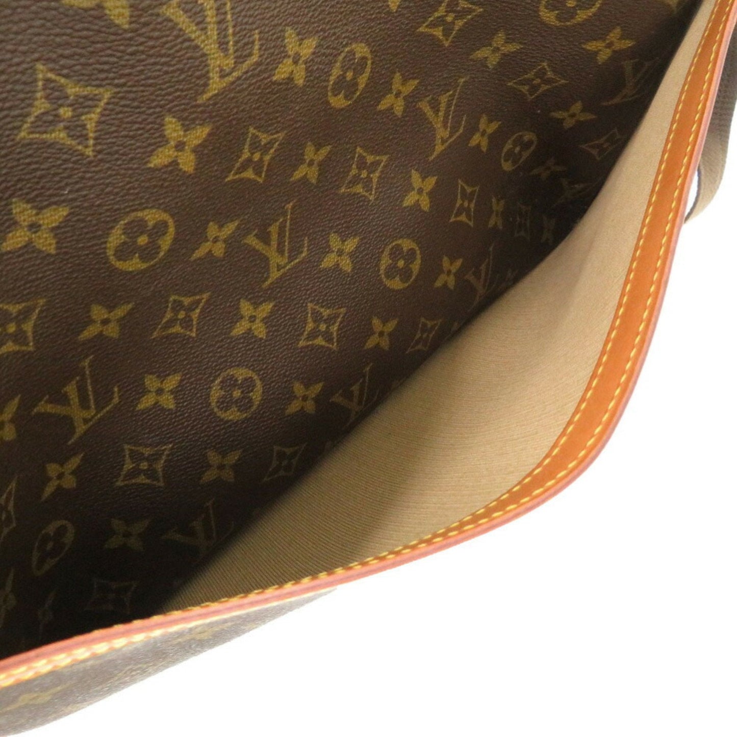 LOUIS VUITTON Reporter Shoulder Bag