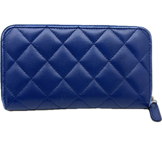 CHANEL Matelasse Wallet
