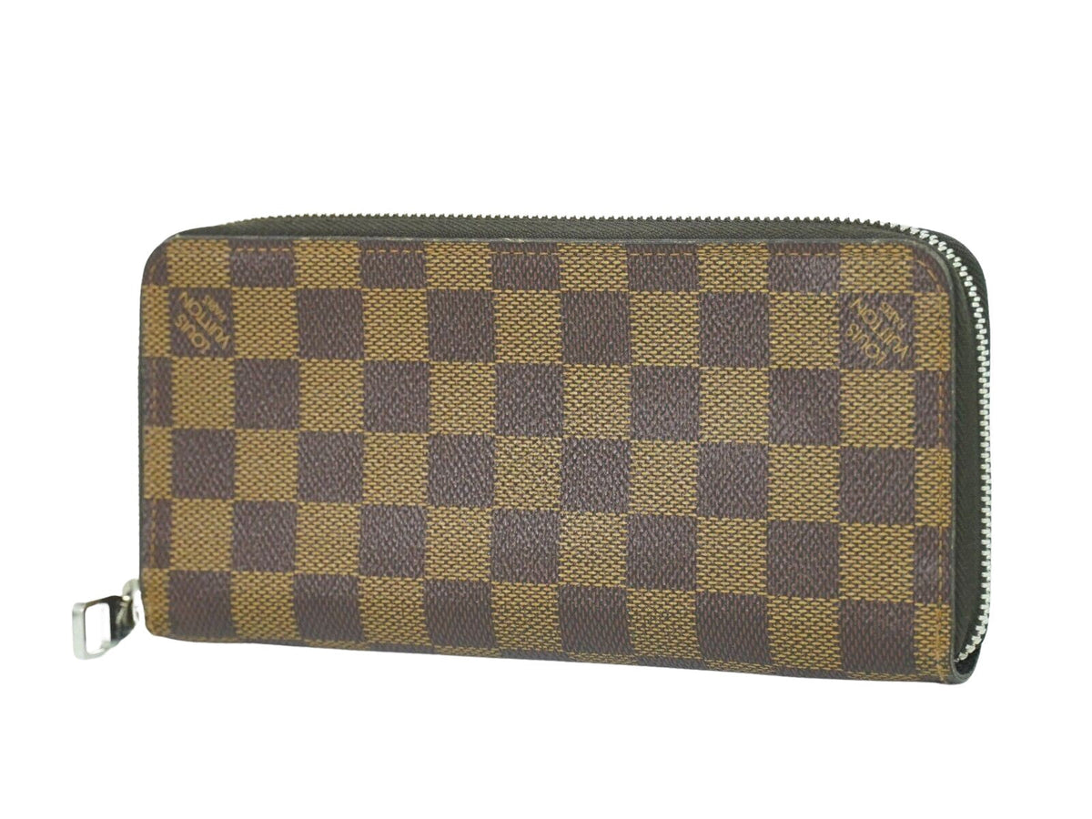 LOUIS VUITTON Zippy Wallet