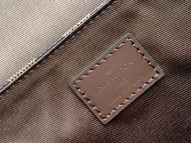 Franco Shops - Louis Vuittons  - 15664