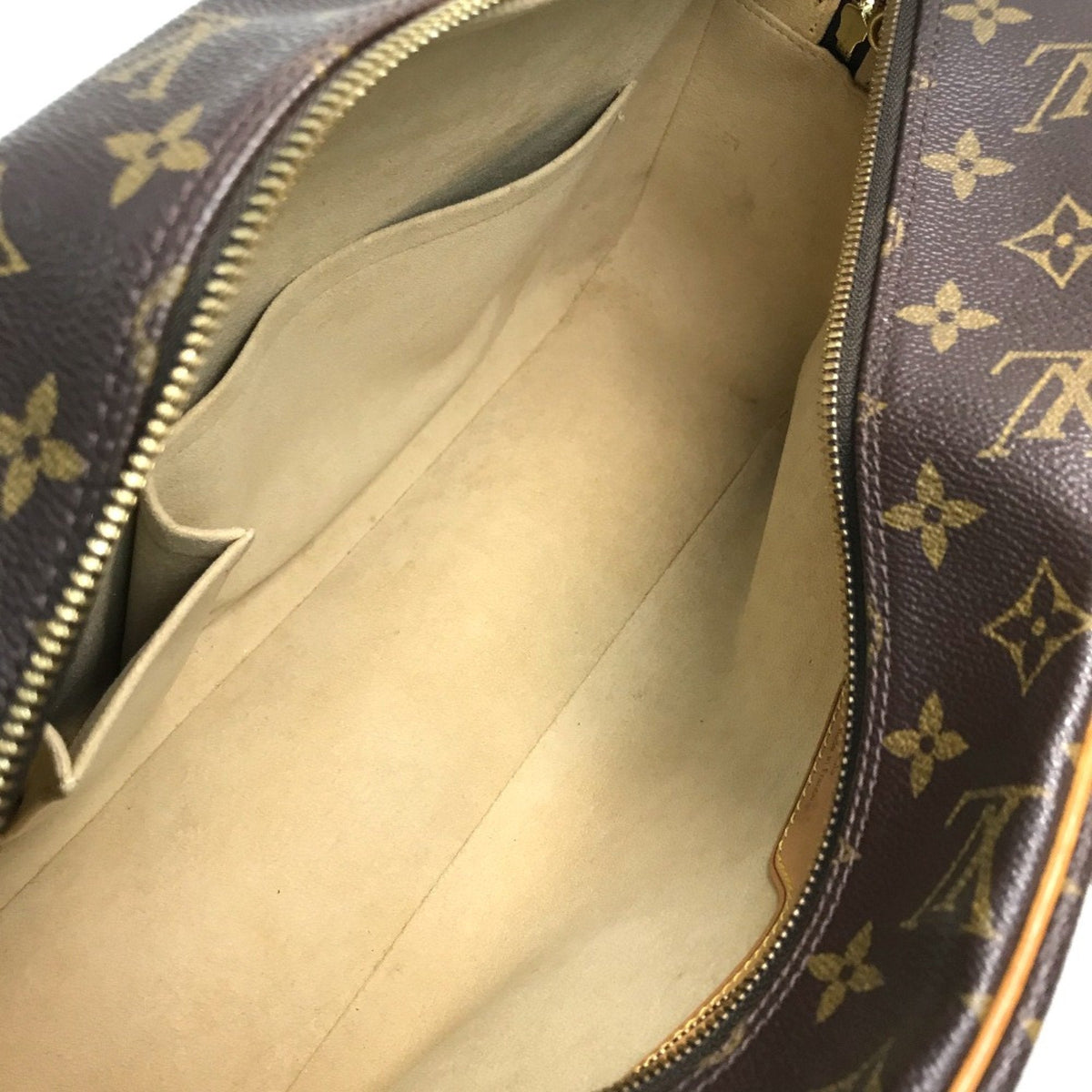 LOUIS VUITTON Cite Shoulder Bag