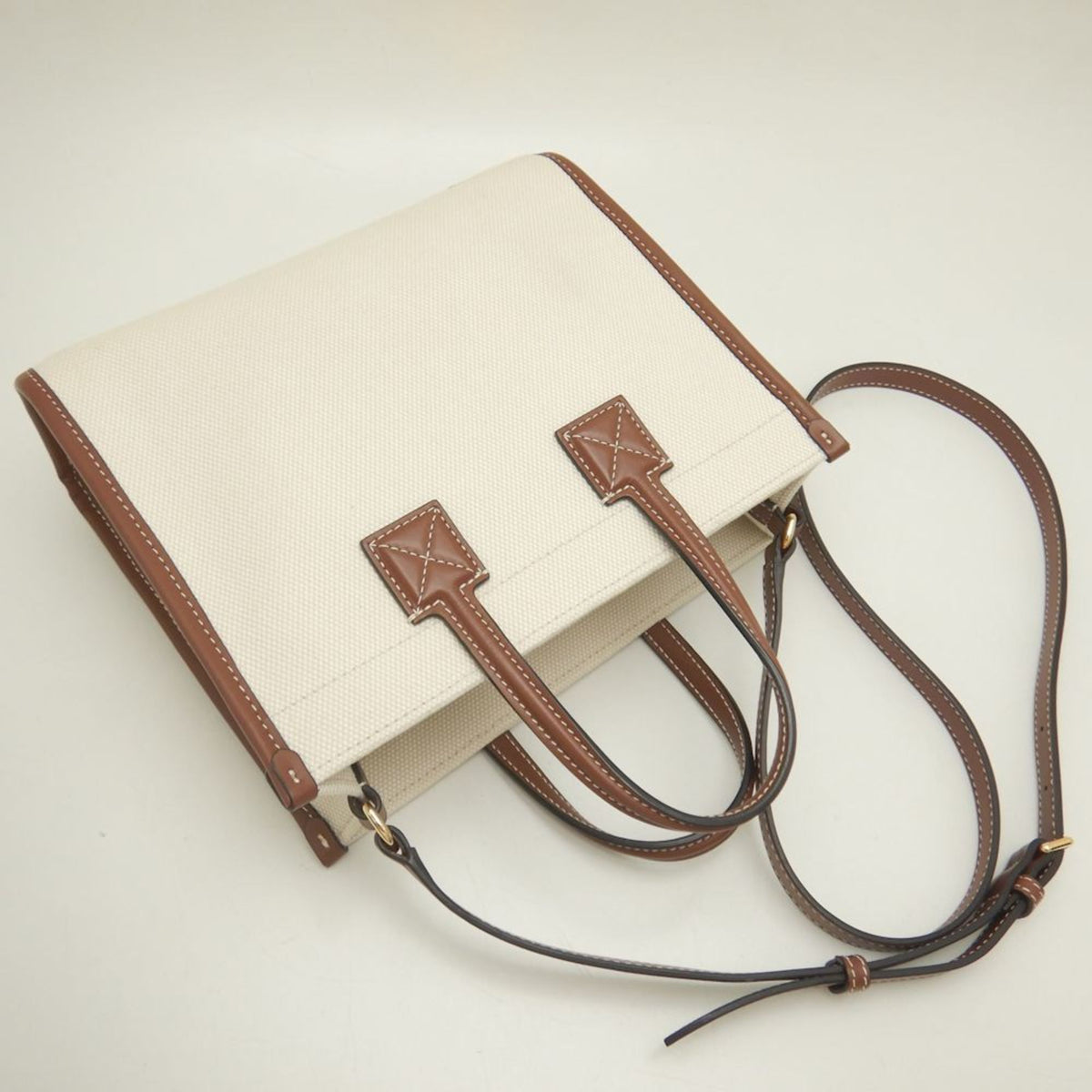 BURBERRY Freya Tote