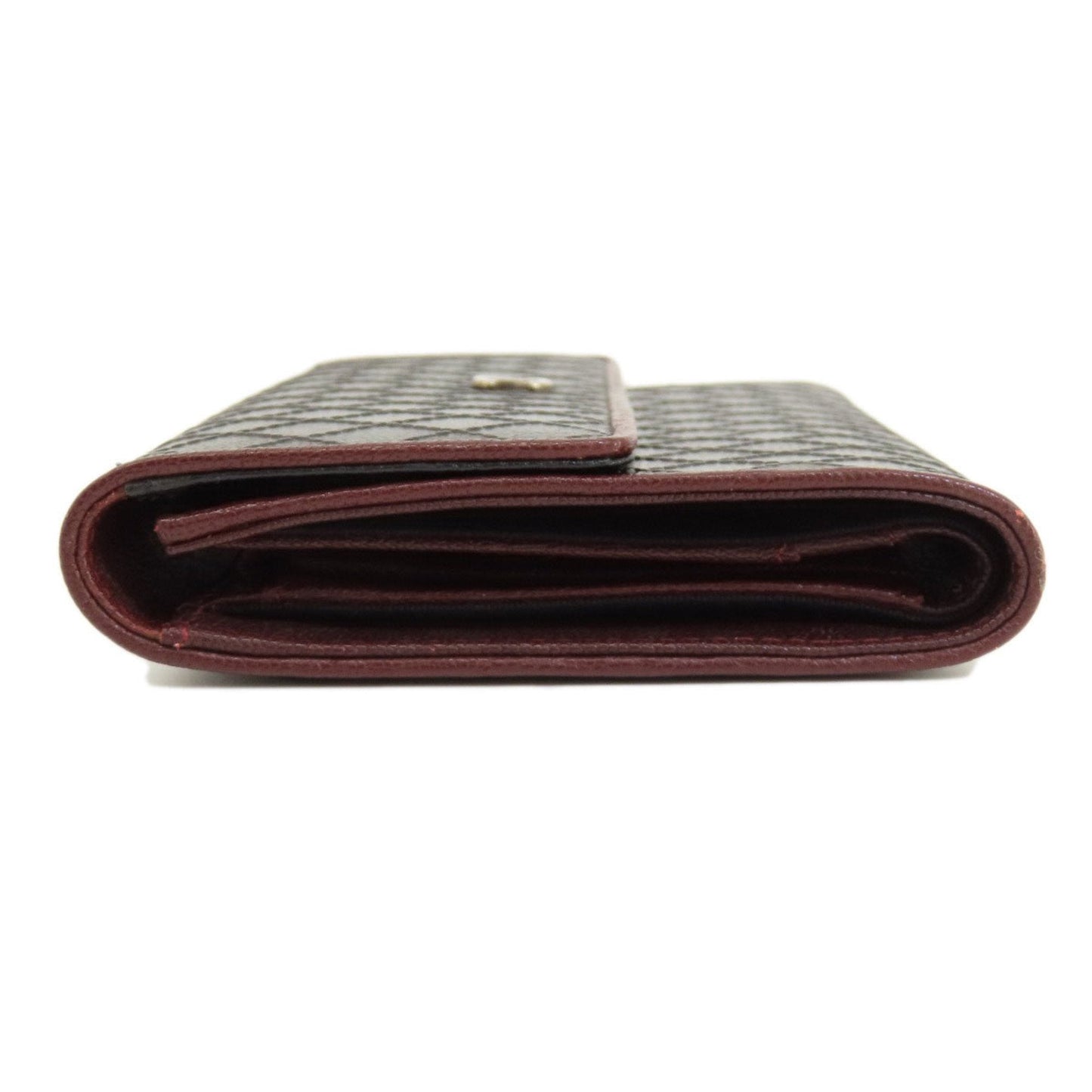 CHANEL Matelasse Wallet
