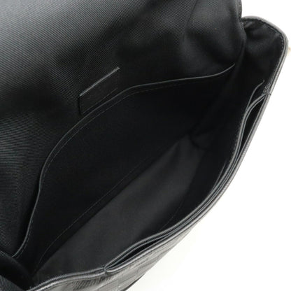 LOUIS VUITTON District Shoulder Bag