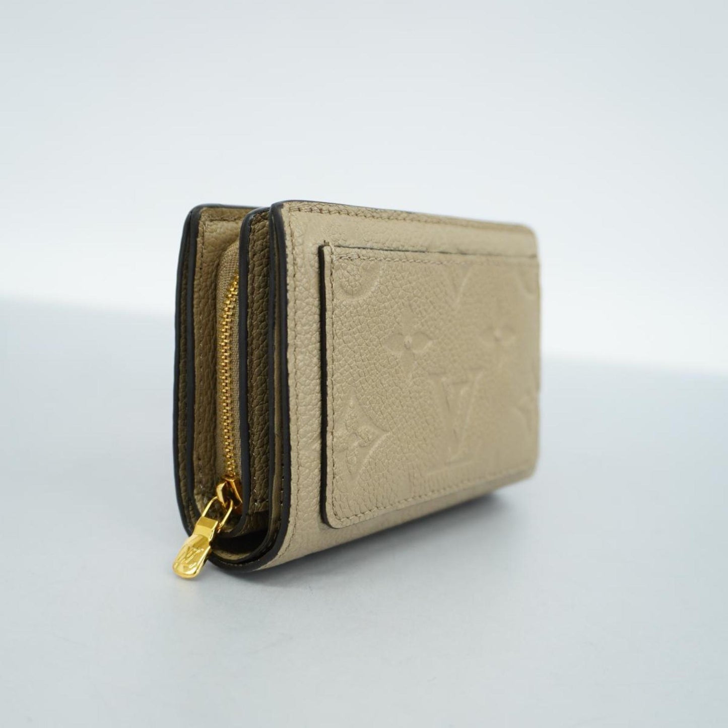 LOUIS VUITTON Clea Wallet