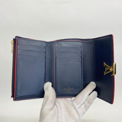 LOUIS VUITTON Capucines Wallet