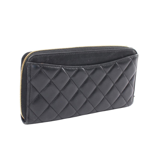 CHANEL Matelasse Wallet