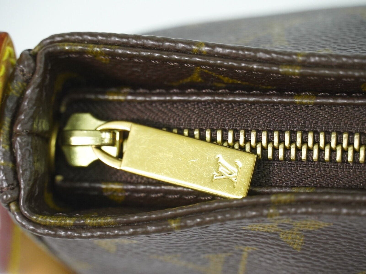 LOUIS VUITTON Looping MM Handbag