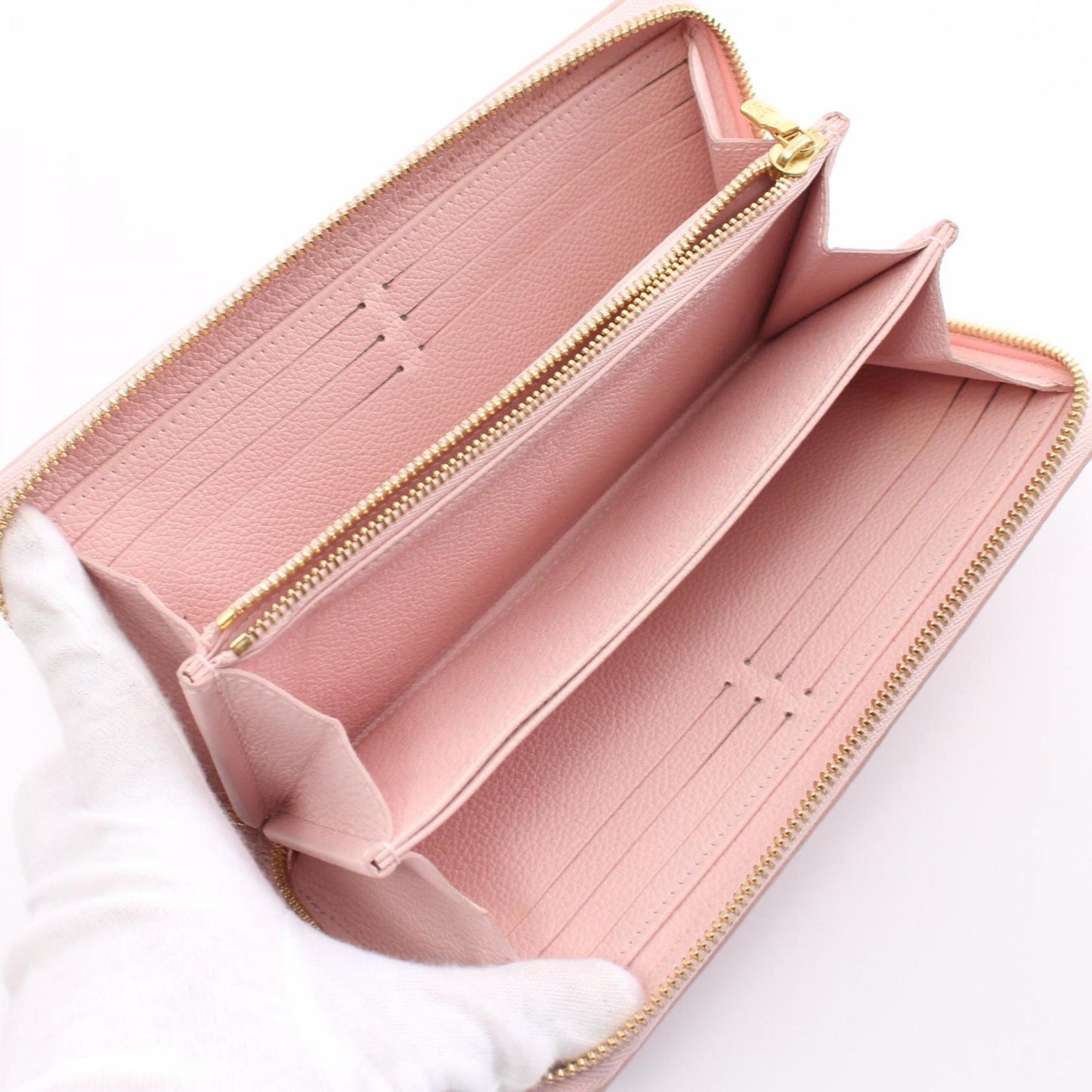 LOUIS VUITTON Zippy wallet